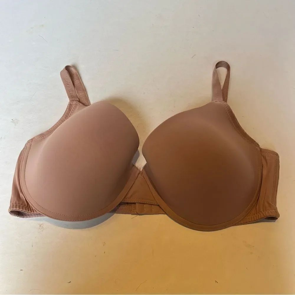 Juicy Couture Bra Beige Pink color Size 42D